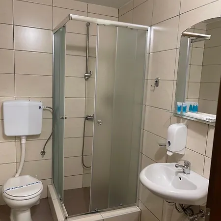 4 Vodenice krevet i doručak Brzece