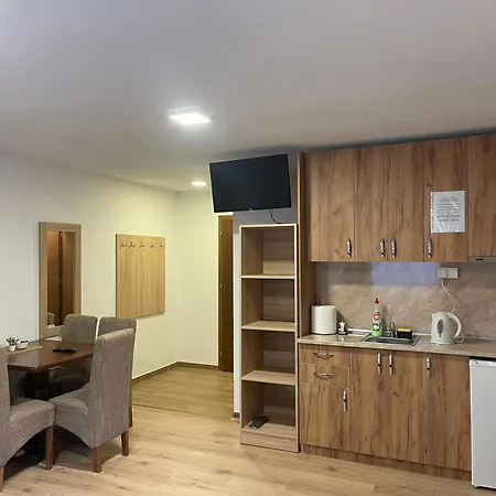 4 Vodenice krevet i doručak 3*